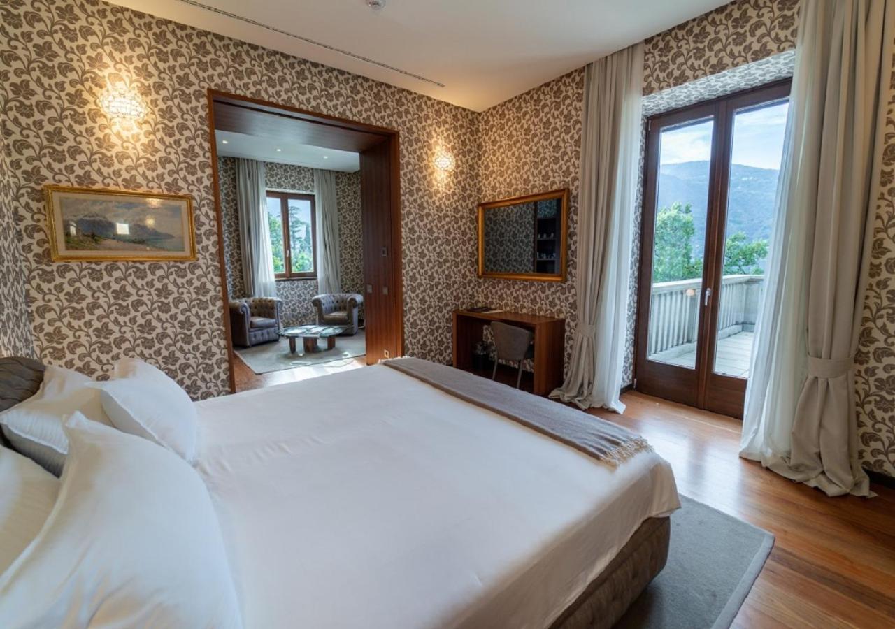 Villa Lario Resort Mandello マンデッロ・デル・ラーリオ エクステリア 写真