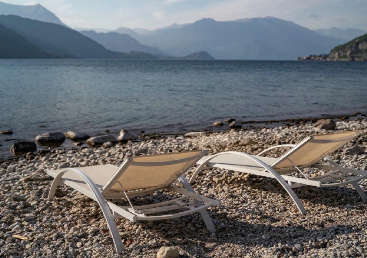 Villa Lario Resort Mandello マンデッロ・デル・ラーリオ エクステリア 写真