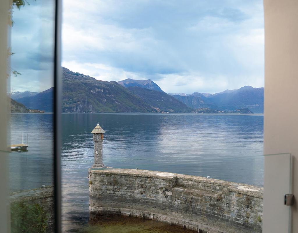 Villa Lario Resort Mandello マンデッロ・デル・ラーリオ エクステリア 写真